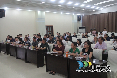 合江县举行中国扶贫开发协会联慈医疗扶贫工程设备捐赠仪式(图3)