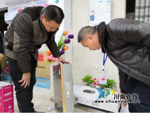 合江县市场监督管理局开展春雷行动厨卫电器专项检查(图1)