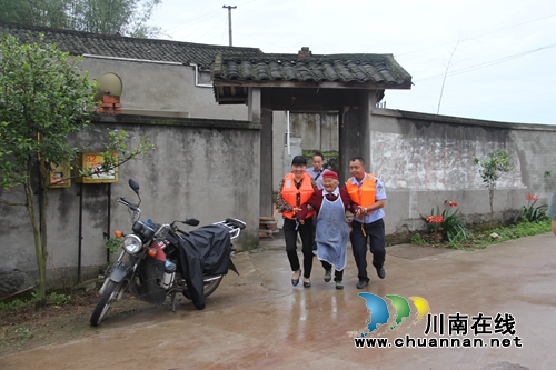 泸县云龙镇开展防汛暨森林防火应急演练(图3)