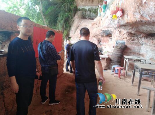 宜宾南溪区文旅局到汪家镇开展节前文物安全检查(图1)