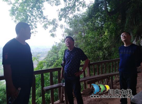 宜宾南溪区文旅局到汪家镇开展节前文物安全检查(图2)