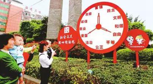 总奖金近10万！泸州征集评选公益广告(图1)