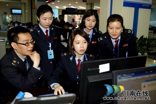 纳服标兵：江阳区税务局许航航(图5)