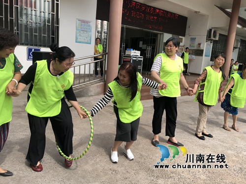 龙马潭区罗汉街道临江苑社区开展“五一”趣味比赛活动(图2)