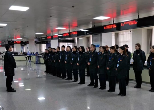 刘锐：&nbsp;五年如一日&nbsp;甘做办税服务厅“一块砖”(图7)