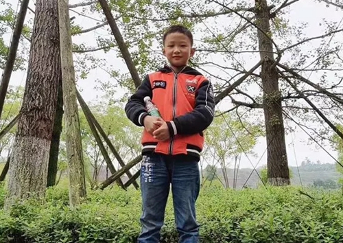 泸州10岁男孩离奇失联已3日&nbsp;家人急寻(图1)