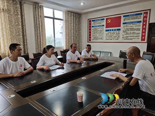 泸县太伏镇开展“亮身份作表率”活动(图6)