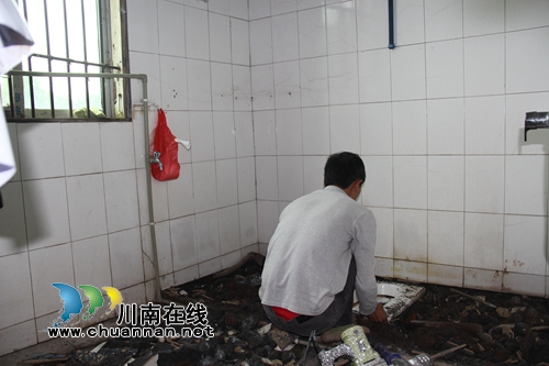 泸县云龙镇：开展农村人居环境治理&nbsp;助力乡村振兴(图3)