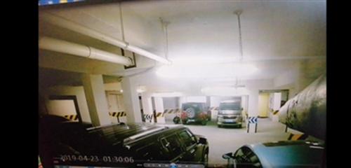 爱车屡受损 成都男用50万车做诱饵拍到划车者(图1) 爱车屡受损 成都男用50万车做诱饵拍到划车者(图1)