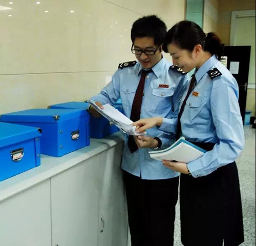 邓名：“把困难留给自己，一切方便纳税人”(图6)