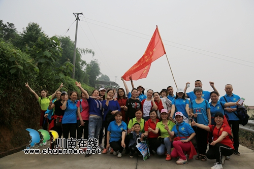 泸县企业、个人众筹办活动&nbsp;白龙塔枇杷打开销路(图20)