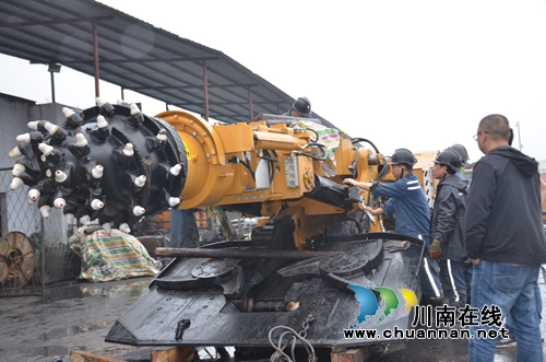 川煤芙蓉威鑫煤业请“外援”办综掘机培训班(图1)