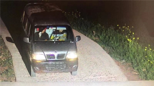 吸干一箱油30秒！自贡“油耗子”作案30起(图3)