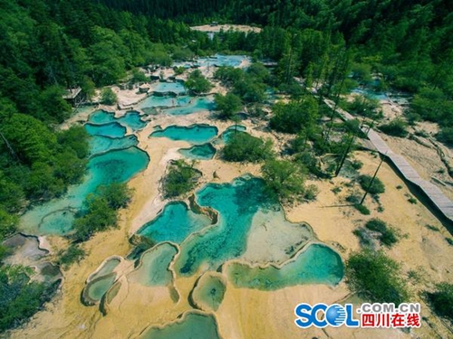 “5·19”中国旅游日 四川多个景区减免门票(图2) “5·19”中国旅游日 四川多个景区减免门票(图2)