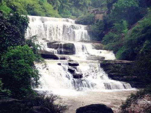 好享纳溪·水美上马 黄龙湖丛林漂流季让你嗨(图5) 好享纳溪·水美上马 黄龙湖丛林漂流季让你嗨(图5)