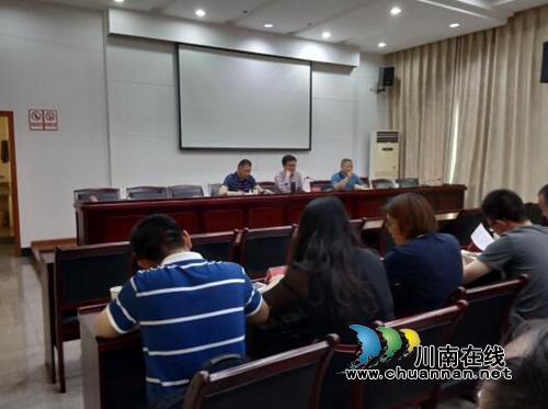 纳溪区召开草地贪夜蛾防控工作会(图1)