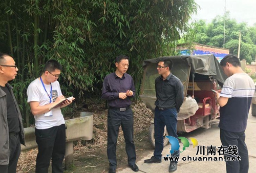 吴代彬督查合江县小漕河流域（先滩段）水污染防治工作(图2)