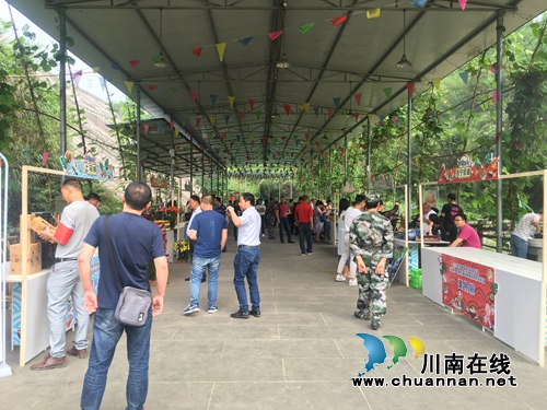 漂流季来了！到纳溪黄龙湖去爽一把欢乐游！(图9)