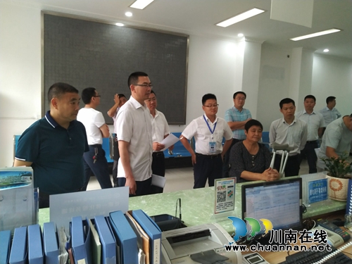 泸县政协副主席朱兵率队调研云龙镇便民服务中心(图5)