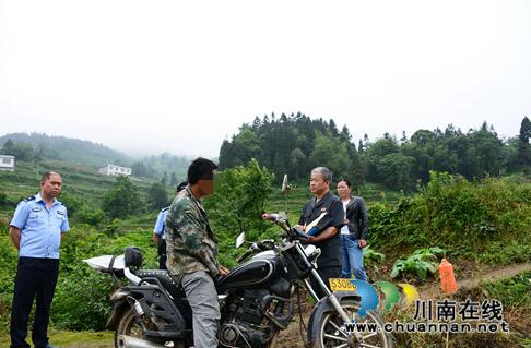 古蔺：车辆被法院扣押&nbsp;老赖主动偿还民工工资(图1)