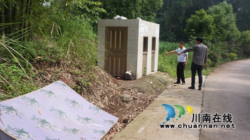 泸县立石镇铺开村庄“查陋习”行动&nbsp;打响农村人居环境整治“第一枪”(图1)