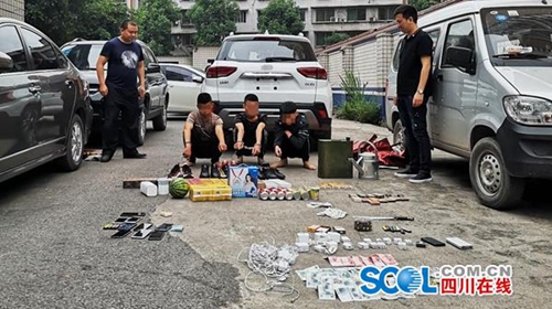 卫生纸都不放过！叙永3名“00后”扫荡7商铺(图2)