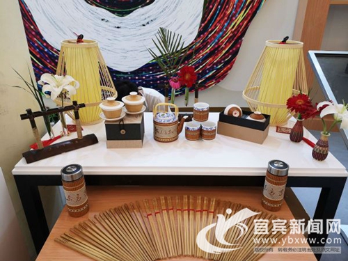 凸显竹文化&nbsp;宜宾文创产品亮相中国艺术节(图2)