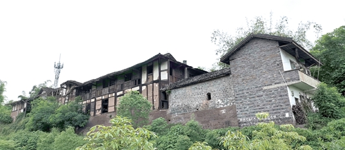 落落常乐&nbsp;山中野寺隐名士；庭院深深&nbsp;曾有凤凰栖墙桓(图2)