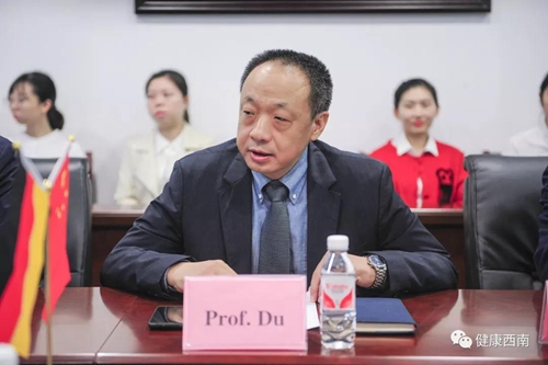 西南医大附院引进德国耳鼻咽喉头颈外科教授(图3)