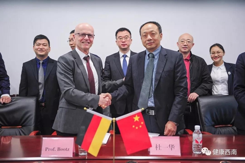 西南医大附院引进德国耳鼻咽喉头颈外科教授(图4)