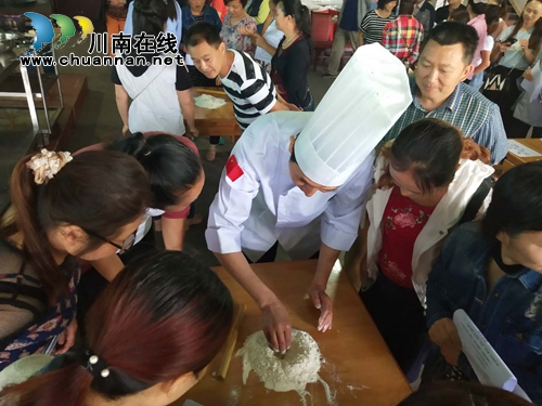 好停车不？好就餐不？……好客双加只等你来！(图16)