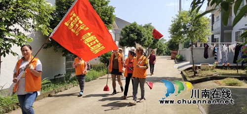 泸县太伏镇开展乡村振兴巾帼共建美丽家园行动(图2)