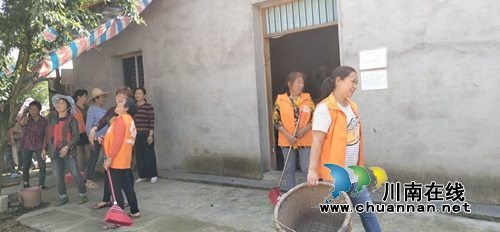 泸县太伏镇开展乡村振兴巾帼共建美丽家园行动(图6)