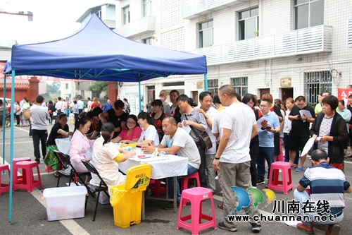 泸县潮河镇开展2019年无偿献血活动(图3)