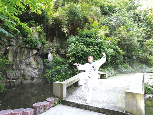 趣味协会散发原生力量 行业抱团共谱快乐篇章(图10) 趣味协会散发原生力量 行业抱团共谱快乐篇章(图10)