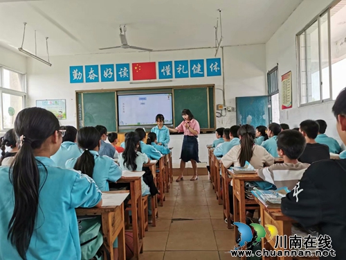 龙马潭：送教活动入课堂　联研互通促成长(图1)