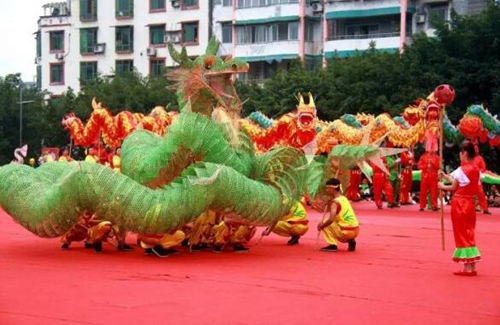 首届全国民族民间龙舟公开赛带您嗨转宜宾(图8) 首届全国民族民间龙舟公开赛带您嗨转宜宾(图8)