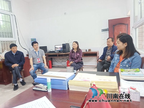 叙永一中：迎“六一”&nbsp;情系扶贫村小师生(图1)