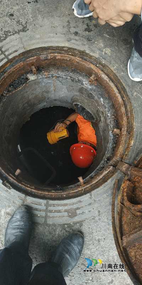 龙马潭:防洪排涝任务重 市政工人施工忙(图2) 龙马潭:防洪排涝任务重 市政工人施工忙(图2)