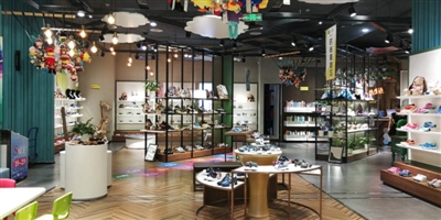 单方面解约拆鞋店&nbsp;内江万达百货被判赔183万(图1)