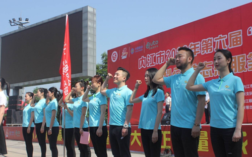 高考期间&nbsp;内江主城区1093辆出租车免费送考生(图2)