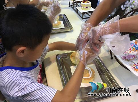 “致敬”非遗！泸州开启非遗文化之旅采风行(图10)