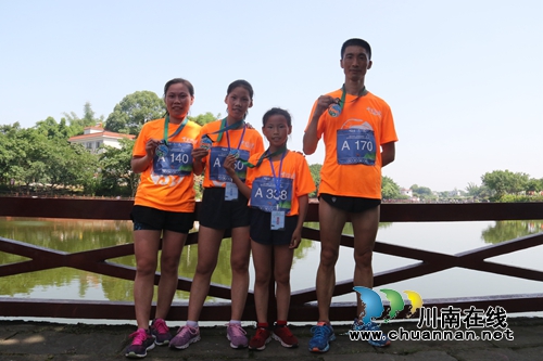 环湖奔跑+润肺&nbsp;泸州千余跑友“悦”跑十里渔湾(图22)