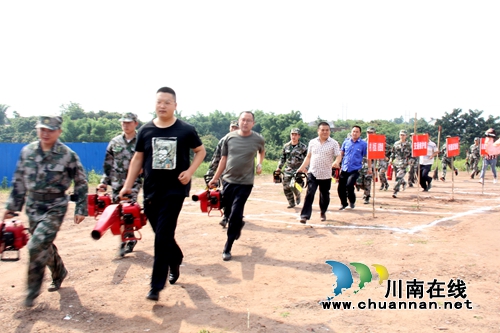 龙马潭区举行2019年森林防扑火实战演练(图6)