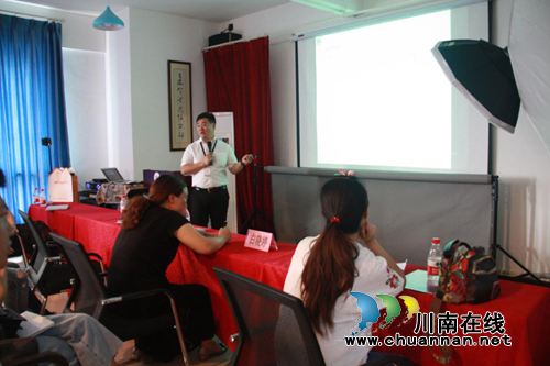 江阳区举行创新创业大赛参赛项目赛前辅导培训(图1)