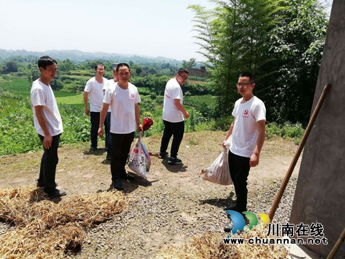 泸县太伏镇:结对帮扶增感情 脱贫攻坚暖人心(图9) 泸县太伏镇:结对帮扶增感情 脱贫攻坚暖人心(图9)