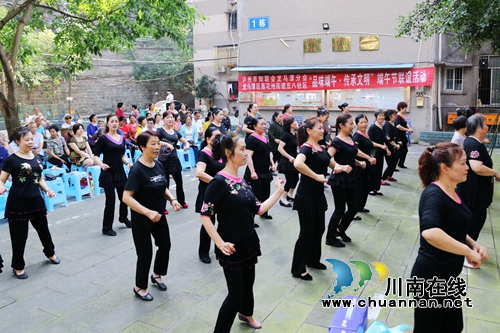 龙马潭举行“品味端午·传承文明”献礼祖国活动(图2)