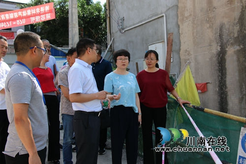 陈佳到泸县潮河镇督导脱贫攻坚及项目建设工作(图2)