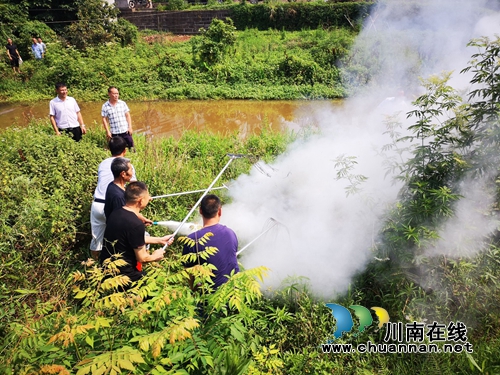 江阳区华阳街道西岸村开展森林防火应急演练(图1)