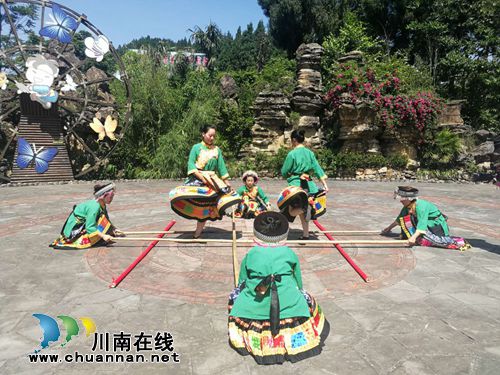 “泸州非遗之旅”媒体采风行活动完美收官(图9) “泸州非遗之旅”媒体采风行活动完美收官(图9)